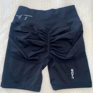 ECHT : Arise Scrunch Shorts